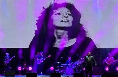 Morrissey incanta Ostuni: gran finale del tour italiano al Locus Festival