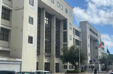 Brindisi, trovata senza vita in Questura vice dirigente della Mobile: avrebbe usato la pistola d'ordinanza