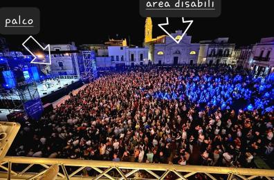 Sammichele, disabili denunciano: «Transennati e lontani dal palco». Polemica sul concerto in piazza dei Ricchi e Poveri
