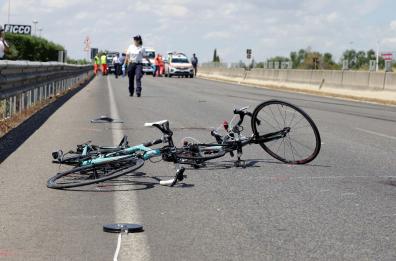 Strage di Terlizzi, il racconto dei ciclisti sopravvissuti: «Sono morti davanti ai nostri occhi» 