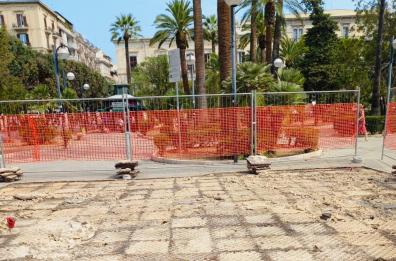 Bari, Piazza Umberto avrà un nuovo parco giochi: partiti i lavori di riqualificazione
