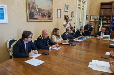Bari, non solo Piazza Umberto in Prefettura: «Vogliamo più sicurezza»