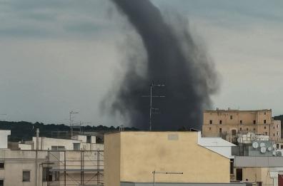 Maltempo, un tornado si abbatte tra Mottola e Castellaneta: scatta l'allerta gialla VIDEO