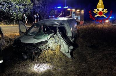 Frontale a Cutrofiano vicino al resort San Giorgio: notte di paura, tre feriti in ospedale