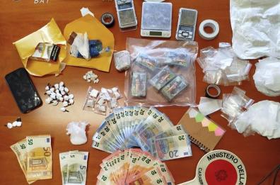 Bisceglie, trovati con hascisc e cocaina: arrestati 3 ventenni per produzione e spaccio di droga