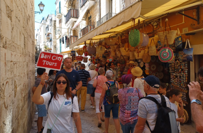Bari Vecchia, pretende da una turista disabile la tassa di soggiorno (anche raddoppiata): sanzionato titolare b&b 