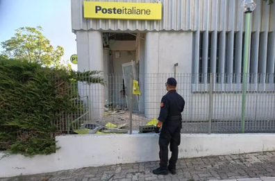 Castelluccio dei Sauri, assaltato postamat del piccolo comune: ladri via a mani vuote