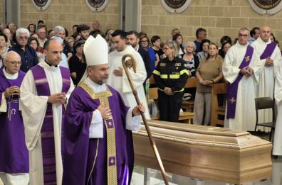 A Matera l'ultimo saluto a padre Basilio: «La sua è un’eredità che non possiamo disperdere»