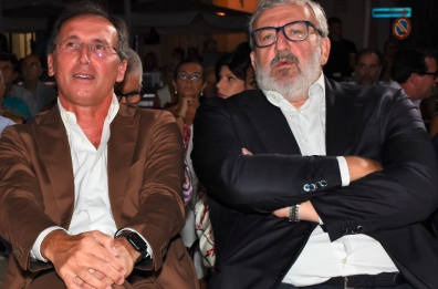 Regionali, Emiliano pronto a rinunciare alla candidatura dopo il vertice con Boccia: «Decida Schlein»