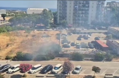 Bari, Japigia come la terra dei fuochi: «Siamo invasi dai fumi tossici» 