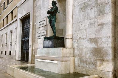 Il tetris delle regionali, in Puglia va in scena l’autunno dei patriarchi