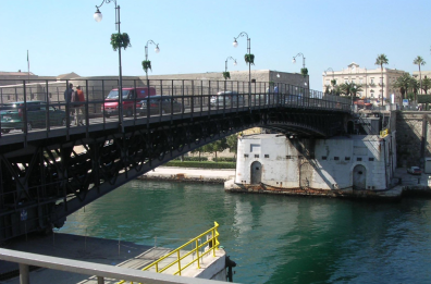 Taranto, l'annuncio in commissione: «Nuovo ponte girevole dopo i Giochi del Mediterraneo»
