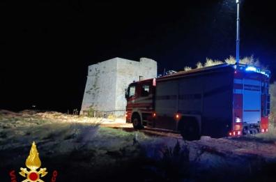 Brindisi, affonda peschereccio a Punta Penne: salvi tre uomini