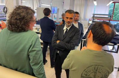 Centrodestra ancora senza nomi mentre Decaro ha già la sesta lista con Popolari, renziani e Psi