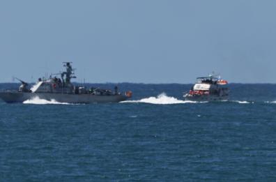 Flotilla: fermate 40 barche, attivisti verso Ashdod. La Camera vota: ok condizionato al riconoscimento della Palestina 