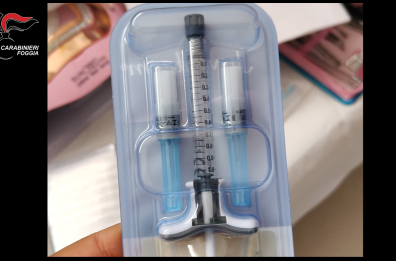 Lucera, eseguiva trattamenti invasivi senza abilitazione medica: sequestrato centro estetico abusivo VIDEO