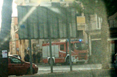 Turi, donna cade in casa: salvata grazie ai vicini e ai Vigili del Fuoco