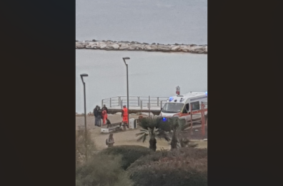 Bari, tentato suicidio a Pane e pomodoro: «voglio morire» prima di buttarsi in mare. Recuperato vivo