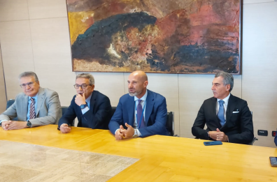 Aeroporto Brindisi, l’annuncio di Vasile: «Nuovi voli per Roma e l’Olanda»
