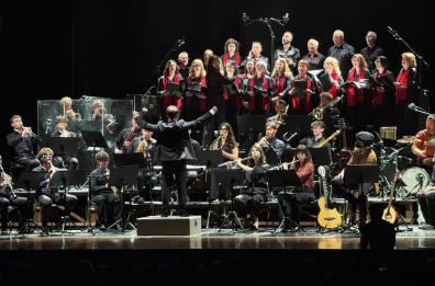 Manfredonia, lutto nella New Generation Wind Orchestra: flautista 38enne si toglie la vita. Scattano le indagini