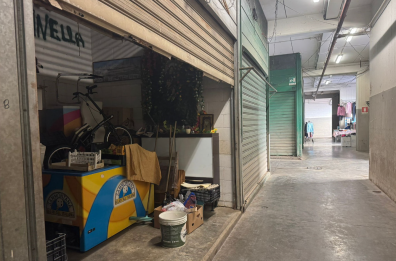 Bari, benvenuti nel mercato dimenticato: al Guadagni di Sant’Antonio lavorano solo 20 bancarelle su 110