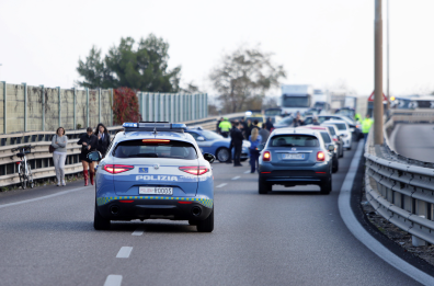 «Cosimo è morto per aiutare gli altri», l'addio del vescovo Satriano al 25enne Magro: oggi il funerale a Bitonto «Cosimo è morto per aiutare gli altri», l'addio del vescovo Satriano al 25enne Magro: oggi il funerale a Bitonto