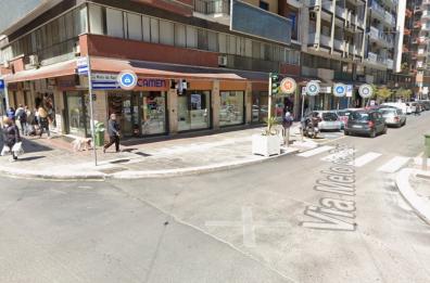 Bari, scontro tra autobus e bici in via Melo: ciclista in ospedale, accertamenti in corso