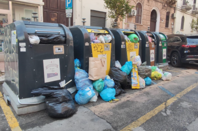 Differenziata a Taranto, contro la sanzione di chiusura commercianti in rivolta
