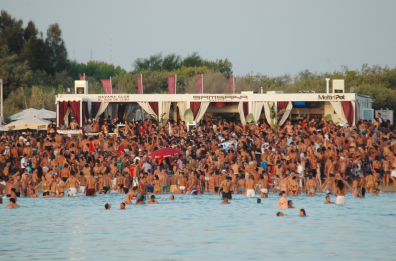 Gallipoli, niente abusivismo al Samsara: ribaltato il verdetto, assolti il titolare e tre tecnici Gallipoli, niente abusivismo al Samsara: ribaltato il verdetto, assolti il titolare e tre tecnici