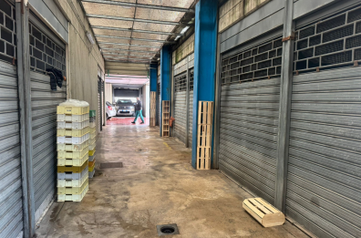 Mercato San Girolamo, poche bancarelle tra speranza e rassegnazione