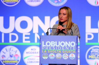 Meloni: «La Puglia terra che amo, non escludo di prendere una casa»