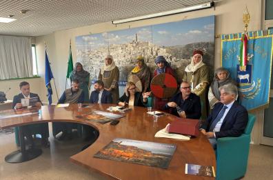 Presepe vivente nei Sassi, da Matera un messaggio di pace Presepe vivente nei Sassi, da Matera un messaggio di pace