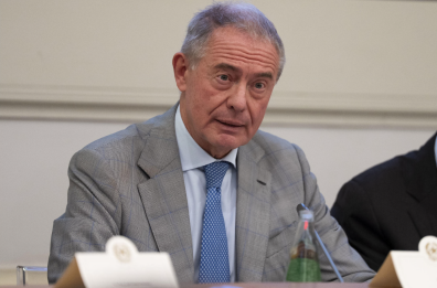 Ex Ilva, la rabbia sindacale: «Urso ci ha presi in giro» Ex Ilva, la rabbia sindacale: «Urso ci ha presi in giro»