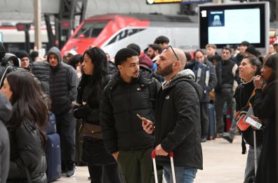 Regionali, tra lunghe tratte e tempi inconciliabili di lavoro: l'odissea dei fuorisede che tornano in Puglia per votare