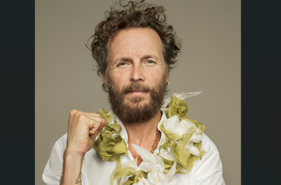 «Ho cambiato nome in "Jova Summer Party" per staccarmi dalle polemiche, diffuse notizie false»: Jovanotti racconta «L'Arca di Lorè» «Ho cambiato nome in "Jova Summer Party" per staccarmi dalle polemiche, diffuse notizie false»: Jovanotti racconta «L'Arca di Lorè»