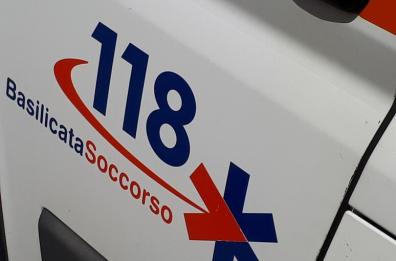 Scontro tra due auto nel Potentino, muore a 22 anni Vincenzo Bochicchio