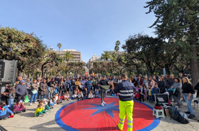 Bari, piazza Umberto non fa più paura: tornano famiglie e bambini Bari, piazza Umberto non fa più paura: tornano famiglie e bambini