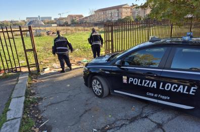 Foggia, agenti aggrediti con sassi e bombe carta al Cep: stavano perlustrando la zona del falò dell'Immacolata