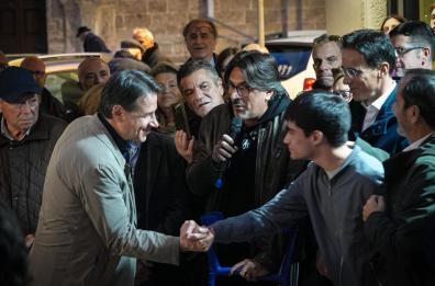 Giuseppe Conte a Manduria parla dell'ex Ilva: «Non serve un decretino, lo Stato intervenga». Poi il comizio a Taranto: «Perché votate a destra?» Giuseppe Conte a Manduria parla dell'ex Ilva: «Non serve un decretino, lo Stato intervenga». Poi il comizio a Taranto: «Perché votate a destra?»