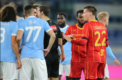 Frena il Lecce: contro la Lazio una prova opaca e senza spunti in attacco Frena il Lecce: contro la Lazio una prova opaca e senza spunti in attacco