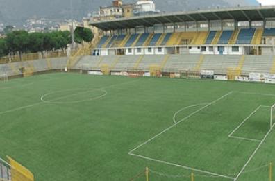 Juve Stabia - Bari, niente biglietti per i tifosi pugliesi: «Alto rischio sicurezza» Juve Stabia - Bari, niente biglietti per i tifosi pugliesi: «Alto rischio sicurezza»