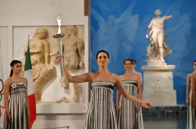 Milano Cortina 2026, inizia il viaggio della Fiamma Olimpica: ecco tutte le tappe in Puglia e Basilicata Milano Cortina 2026, inizia il viaggio della Fiamma Olimpica: ecco tutte le tappe in Puglia e Basilicata