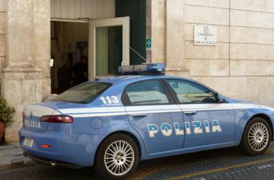 Ostuni, famiglia rapinata in casa: in quattro fuggono con l'auto del proprietario della villa