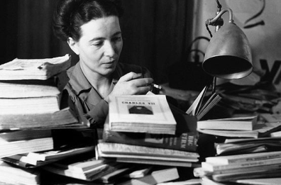 Non chiamatelo sesso debole: la rivoluzione di Simone de Beauvoir
