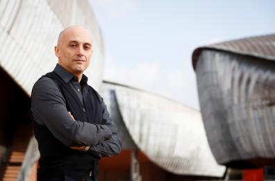 La poesia del pianoforte illumina Trani: Benedetto Lupo protagonista della rassegna «Armonie Leggendarie» La poesia del pianoforte illumina Trani: Benedetto Lupo protagonista della rassegna «Armonie Leggendarie»