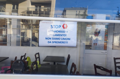 Strisce blu a Lecce, avanza la protesta: «Il Comune faccia dietrofront»