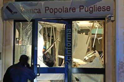 Doppio assalto ai bancomat nella notte: banda della marmotta colpisce ad Alberobello e Rutigliano Doppio assalto ai bancomat nella notte: banda della marmotta colpisce ad Alberobello e Rutigliano