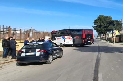Scontro tra il pullman del Foggia Calcio e un furgoncino: non ci sono feriti gravi