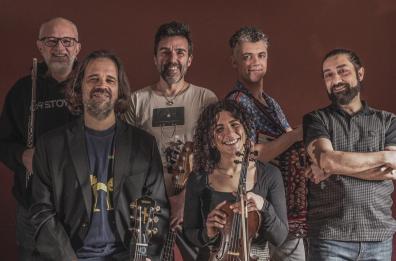 Trent'anni di Folkabbestia tra musica, strada e comunit&agrave;: a Bari la grande festa collettiva a suon di folk e ironia