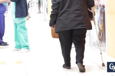 GAZZETTA TV L'odissea sanitaria di Carmela da Nord a Sud per combattere una malattia rara: i medici del Miulli le restituiscono una vita normale